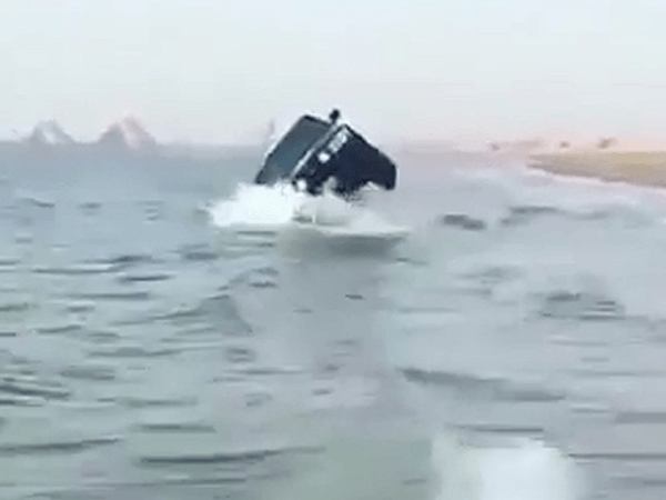 فيديو..كان من أصدقائه على البحر ونال شهرة واسعة بسبب ما فعله