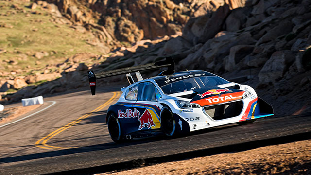 سيباستيان لاوب يكسر الرقم القياسي في سباق Pikes Peak