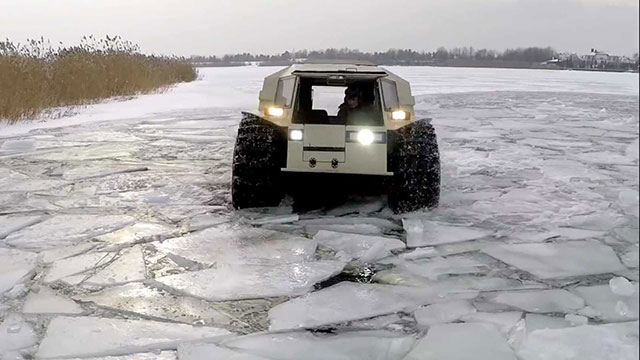 "Sherp" …  المدرعة البرمائية التي شغلت مواقع التواصل الإجتماعي