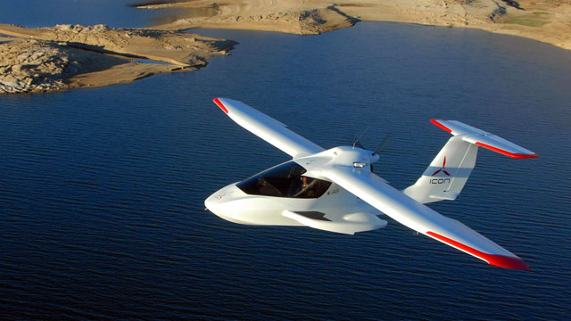 “Icon A5” … طائرة برمائية تسهل من تعلم قيادة الطائرات