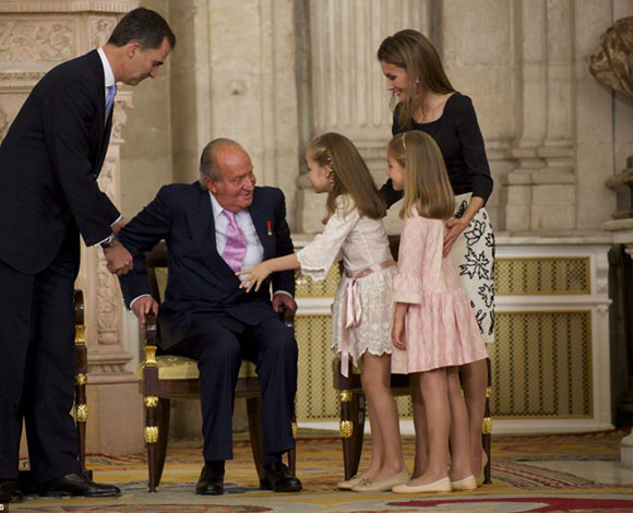 حفل تنصيب الامير فيليب ملكاً على اسبانيا 