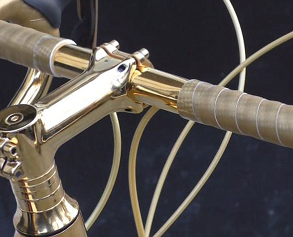 دراجة ذهبية سعرها يتجاوز سعر فيراري... هل تشتريها؟