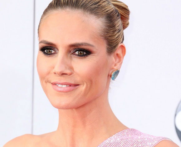 نجوم واجهوا التقدم بالعمر على طريقتهم الخاصة... وهذه كانت النتيجة