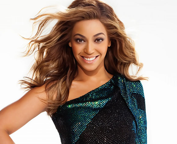 قائمة بأكثر 10 سيدات أنوثة وأبرزهن قوة