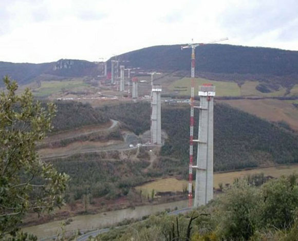 جسر Millau أطول وأعلى جسر في العالم... بالصور