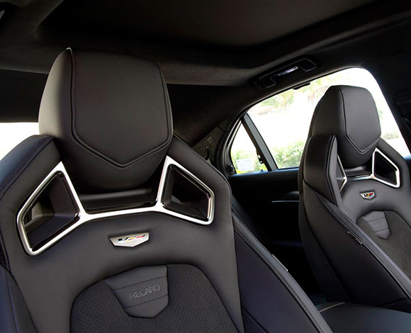 كاديلاك CTS-V 2016 قدرات حقيقية للقيادة ضمن الحلبات