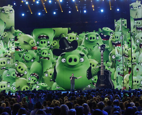 بالصور نجوم هوليوود يمرحون في حفل جوائز قناة الأطفال Nickelodeon 2016