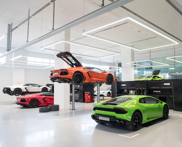 افتتاح أكبر معارض شركة Lamborghini على مستوى العالم في دبي