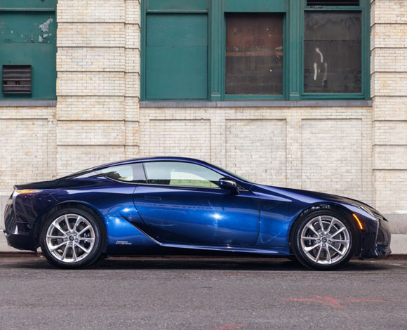تعرف الى مواصفات سيارة Lexus LC 500h الجديدة