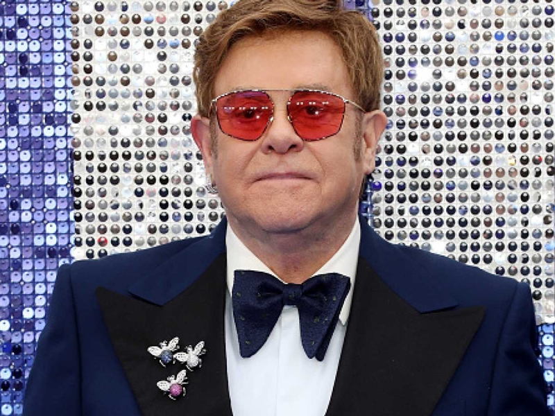 بالصور..طرح سيارة السير ألتون جون للبيع بهذا المبلغ