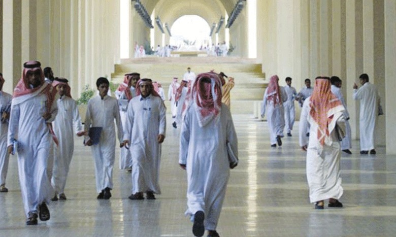 من هم المرافقين الذين ينتظرون إعفائهم من الرسوم بالسعودية؟