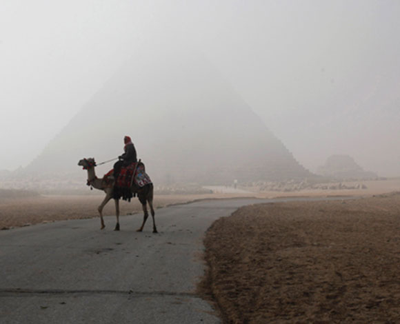 صور نادرة لأهرامات الجيزة