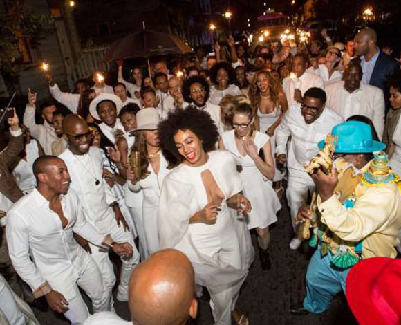 "Solange Knowles" شقيقة "بيونسيه" تتزوج في شوارع نيو اورليانز