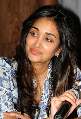 اليكم اشهر النجوم الذين قضوا انتحاراً