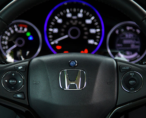 أول سيارة "سيلفي" في العالم