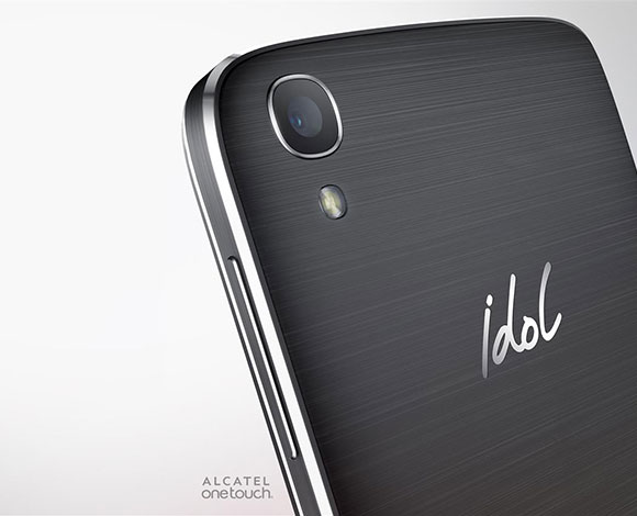 هاتف IDOL 3 الحائز عدة جوائز يقدم تقنية على أحدث مستوى
