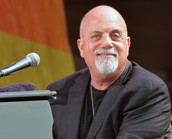 تخطت تايلور سويفت أديل لتصبح أعلى الفنانات أجرًا- وإليكم الفنانين الآخرين الأعلى أجرًا