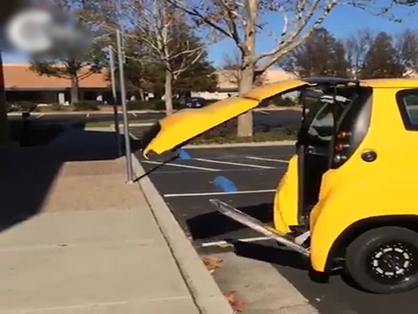 الآن .. سيارة للأشخاص على الكراسي المتحركة