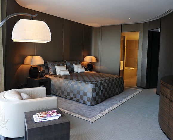 Armani Hotel Dubai... فندق مثالي لفخامة الاقامة في امارة دبي