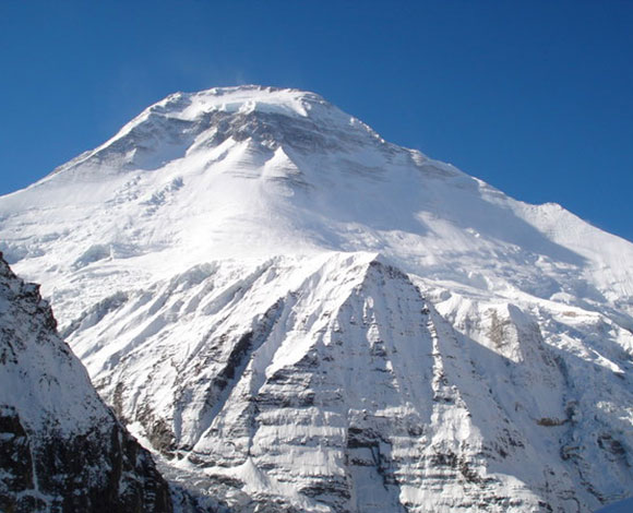 لمحبي السفر والمغامرات: اعلى 10 جبال في العالم يجب زيارتها