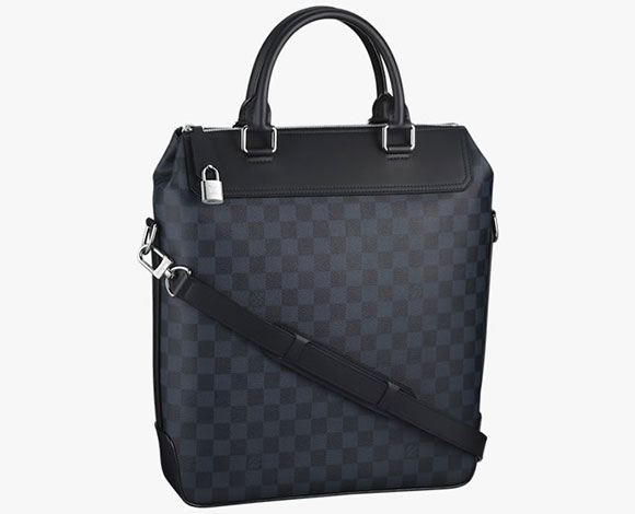 الرجولة والأناقة عنوان تشكيلة Damier Cobalt من "لويس فويتن"
