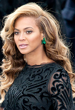 من هن  أشهر النجمات اللواتي يبحث الجمهور عن أخبارهن عبر محرك جوجل؟