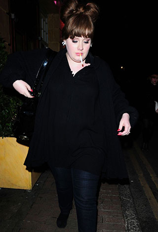 10 من أغرب الأشياء التي يصر النجوم على طلبها