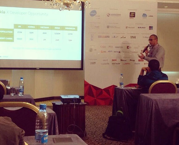 رائد في كواليس المؤتمر الخامس لعرب نت - بيروت