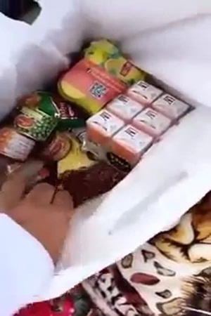 شاهد ماذا اكتشف هذا المواطن في أغراض خادمته قبل السفر
