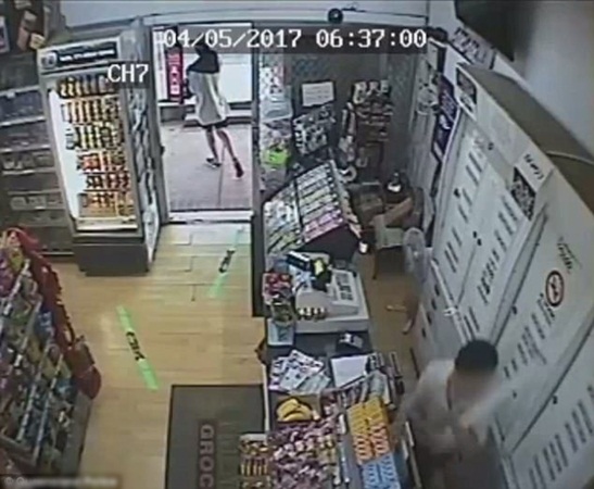 حاول سرقة المتجر .. ولكنها فاجئته .. فيديو