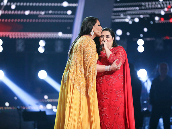 دُموع من فريق أحلام تحصُد لقب "the Voice" بموسمه الرابع: عقدٍ فني لإنتاج ألبوم غنائي كامل مع شركة "Platinum Records