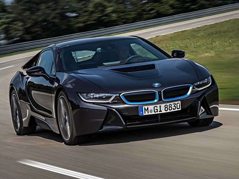 بالصور و بالفيديو  هذه أفخم 10 سيارات BMW غزت الشوارع والمعارض