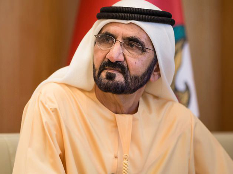 وجه الشيخ محمد بن راشد آل مكتوم يضيء سماء دبي... شاهد الصورة