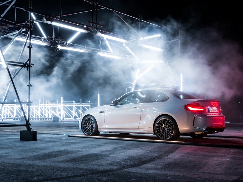 سيارة BMW M2 Competition تسعى إلى تحطيم الأرقام القياسية