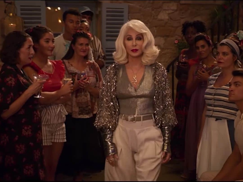 ‘Mamma Mia! Here We Go Again’ ... إفتقار السحر ونجوم يلمعون
