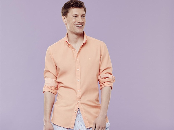 Hackett London... إستراحات صيفية راقية