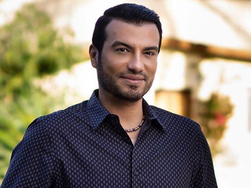 حريق ضخم يتسبب بوفاة والد الفنان إيهاب توفيق