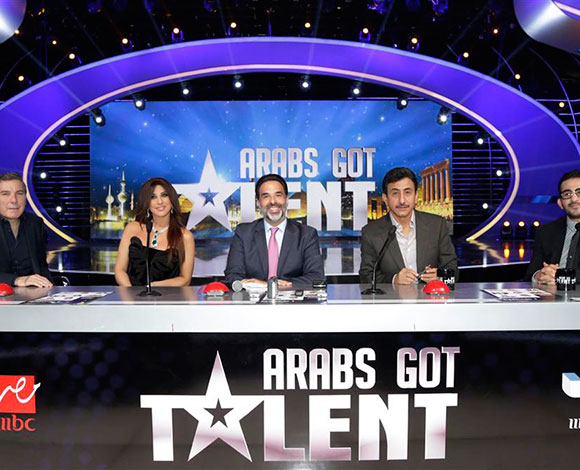 في الحلقة الأولى من تصفيات AGT: كارينا كابور تخطف الأضواء من المشتركين