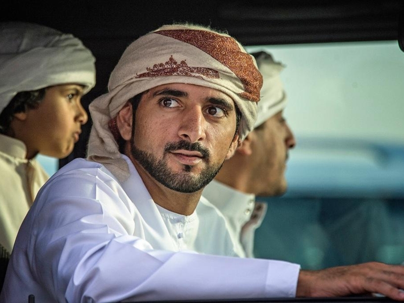 من هم أكثر شباب الإمارات تأثيرًا عبر منصّات التواصل الاجتماعي؟