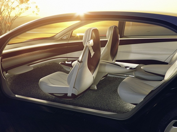 فولكس واجن تخطف الأضواء بعرض عالمي جديد في جنيف آي دي فيزيون