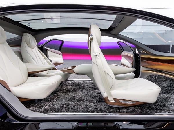 فولكس واجن تخطف الأضواء بعرض عالمي جديد في جنيف آي دي فيزيون