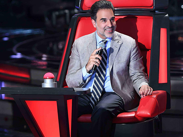 دُموع من فريق أحلام تحصُد لقب "the Voice" بموسمه الرابع: عقدٍ فني لإنتاج ألبوم غنائي كامل مع شركة "Platinum Records