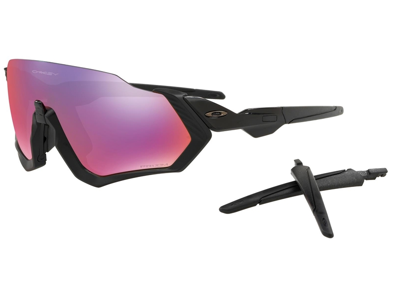 OAKLEY تكشف عن الجيل التالي من النظارات الرياضية عالية الأداء بإطلاق FLIGHT JACKET  و FIELD JACKET