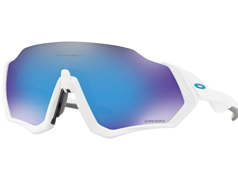OAKLEY تكشف عن الجيل التالي من النظارات الرياضية عالية الأداء بإطلاق FLIGHT JACKET  و FIELD JACKET
