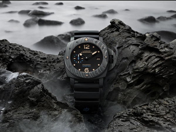 أوفتشيني بانيراي تحتفي بشغفها بالبحر والابتكار في متحف LA TRIENNALE DI MILANO