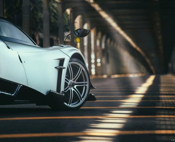 كواليس تصوير سيارة Pagani Huayra التي يبلغ ثمنها 2.5 مليون دولار