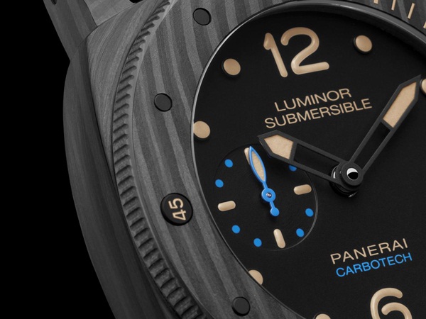 أوفتشيني بانيراي تحتفي بشغفها بالبحر والابتكار في متحف LA TRIENNALE DI MILANO