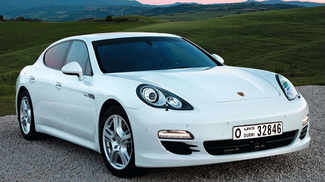 Test Drive لسيارة Porsche Panamera 2014