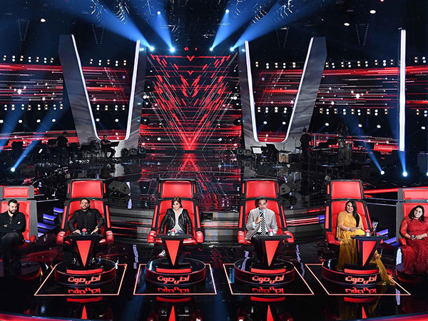 دُموع من فريق أحلام تحصُد لقب "the Voice" بموسمه الرابع: عقدٍ فني لإنتاج ألبوم غنائي كامل مع شركة "Platinum Records