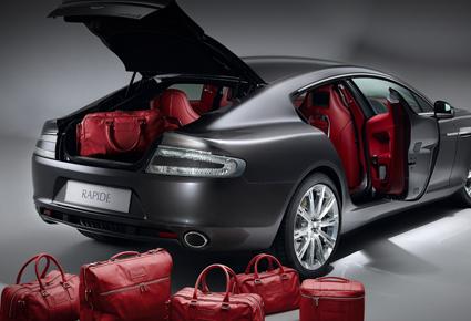 ASton Martin Rapide تحدٍّ للسيارات الفاخرة